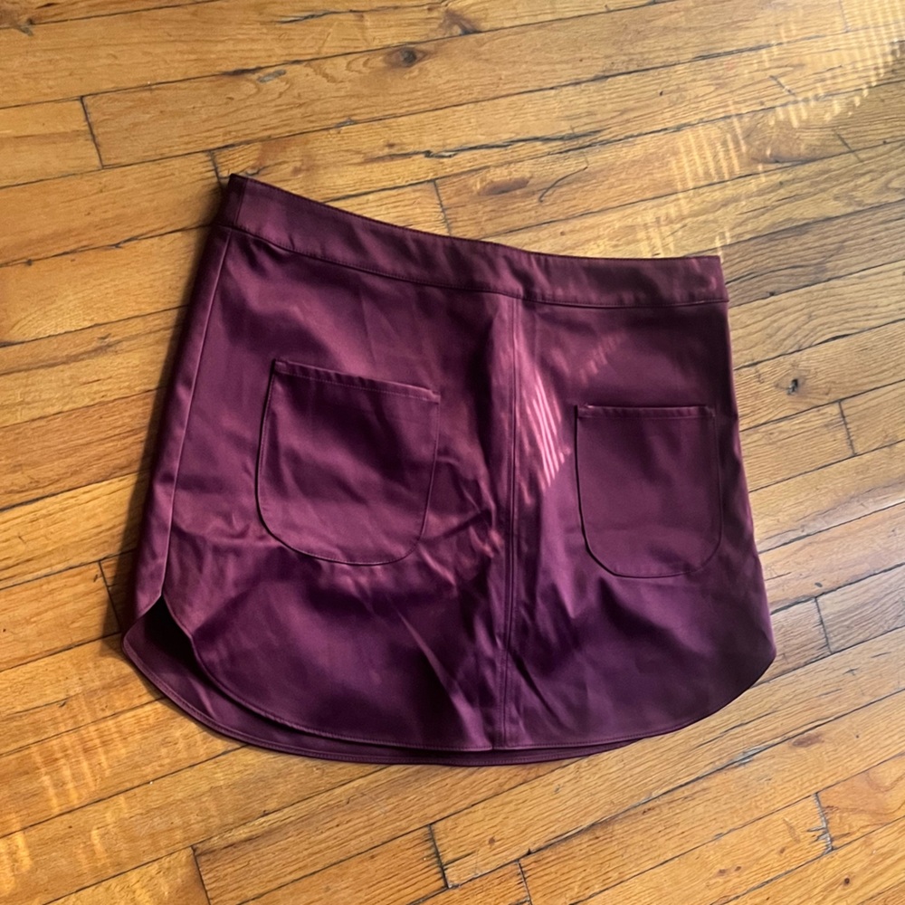 H&M Wine colored Satin Skirt SzL